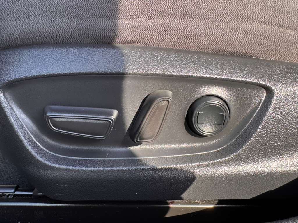 2022 Toyota Camry Image 26