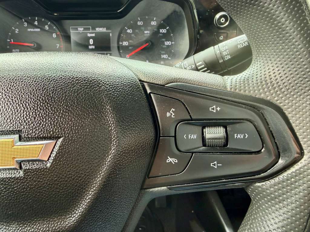 2025 Chevrolet Trax Image 32