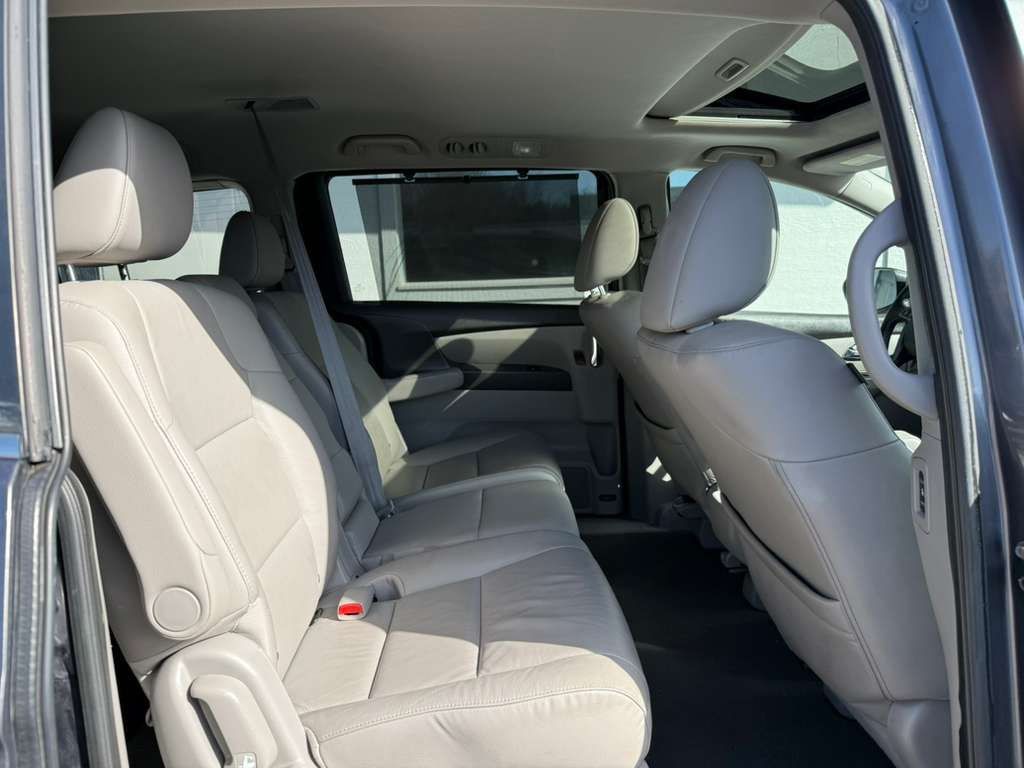 2016 Honda Odyssey Image 17