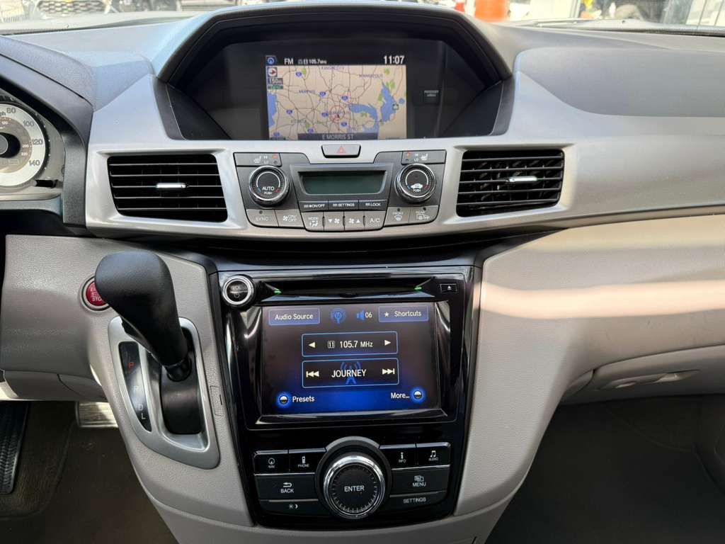 2016 Honda Odyssey Image 24