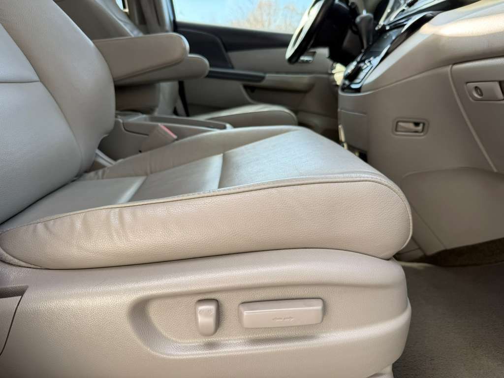 2016 Honda Odyssey Image 37