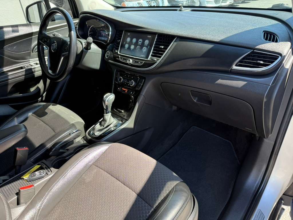 2020 Buick Enclave Image 18