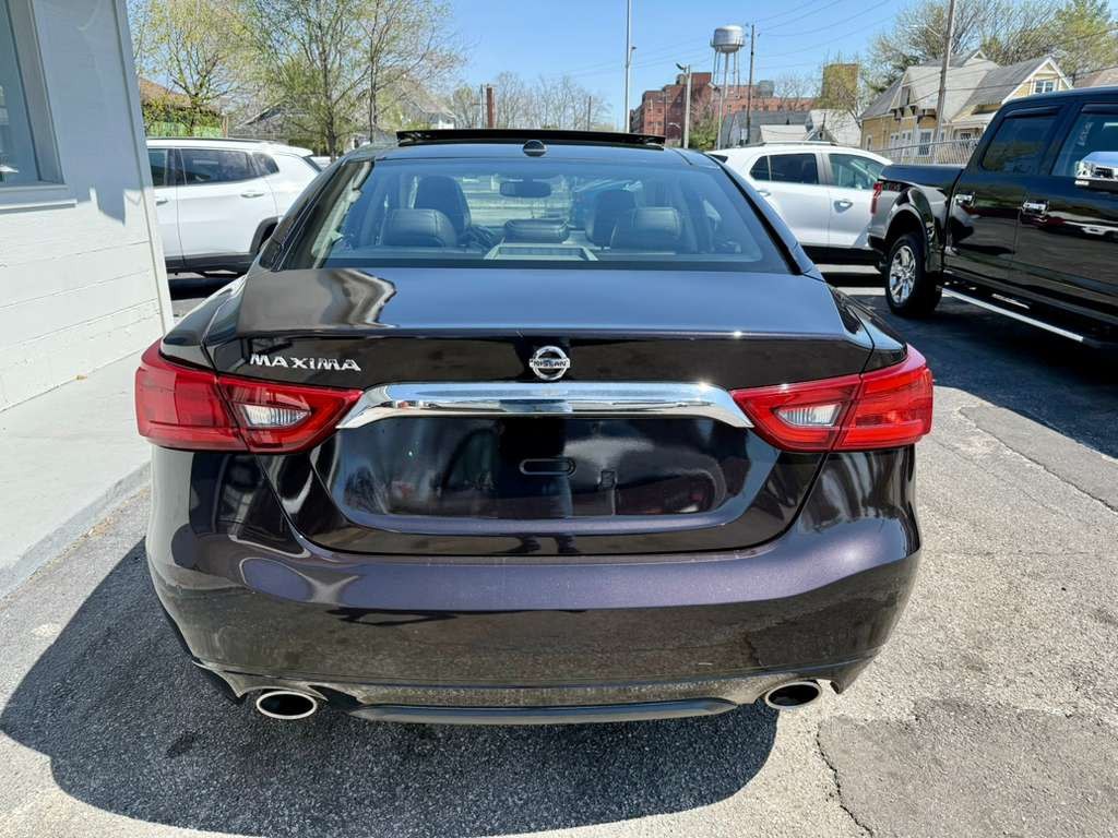 2016 Nissan Maxima Image 14