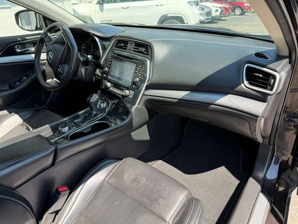 2016 Nissan Maxima Image 16