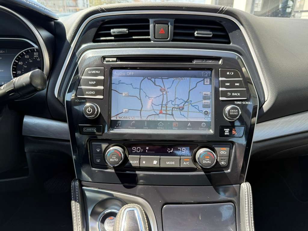 2016 Nissan Maxima Image 23