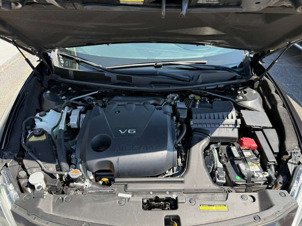 2016 Nissan Maxima Image 36