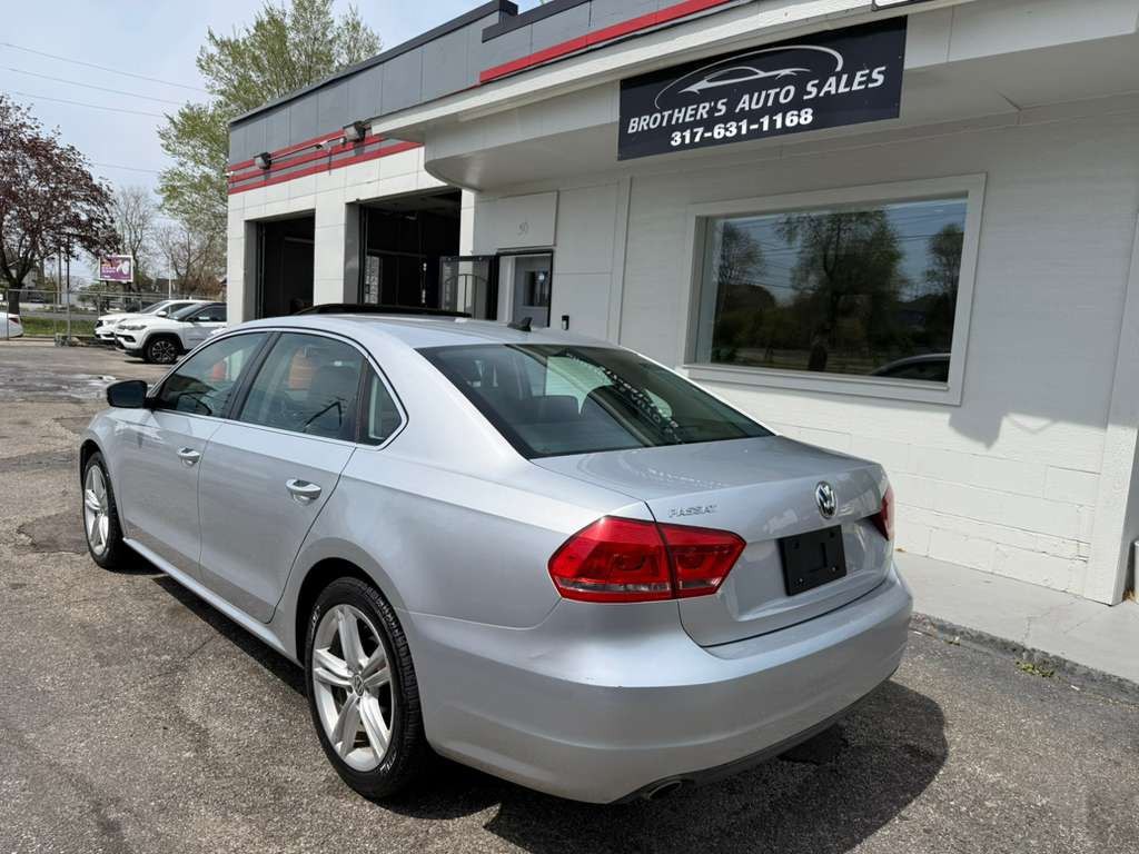 2014 Volkswagen Passat Image 10