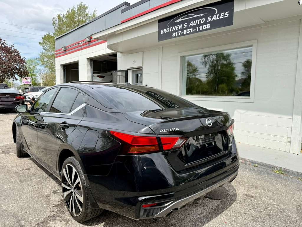 2020 Nissan Altima Image 9