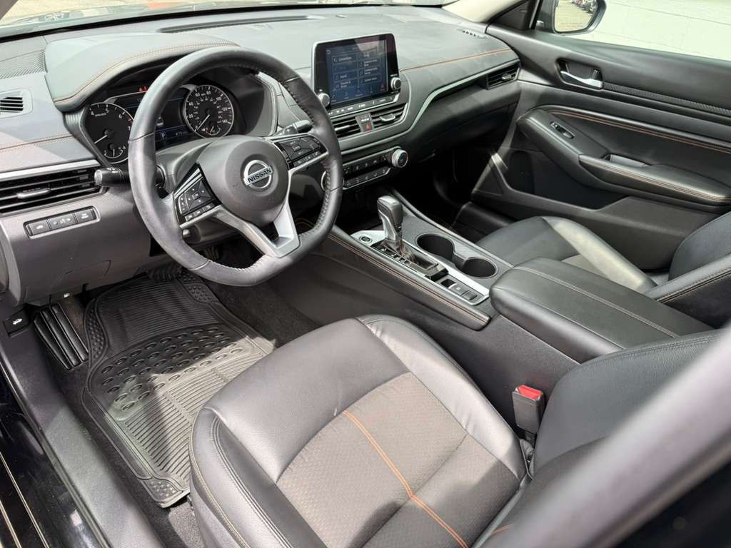 2020 Nissan Altima Image 15