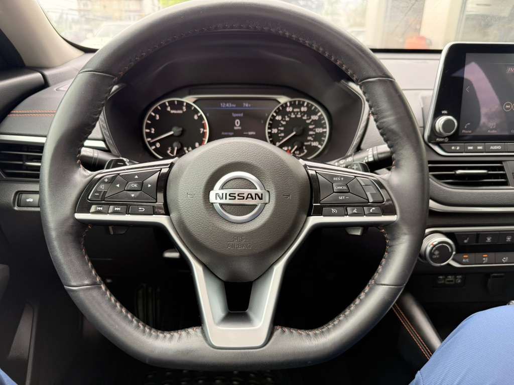 2020 Nissan Altima Image 21