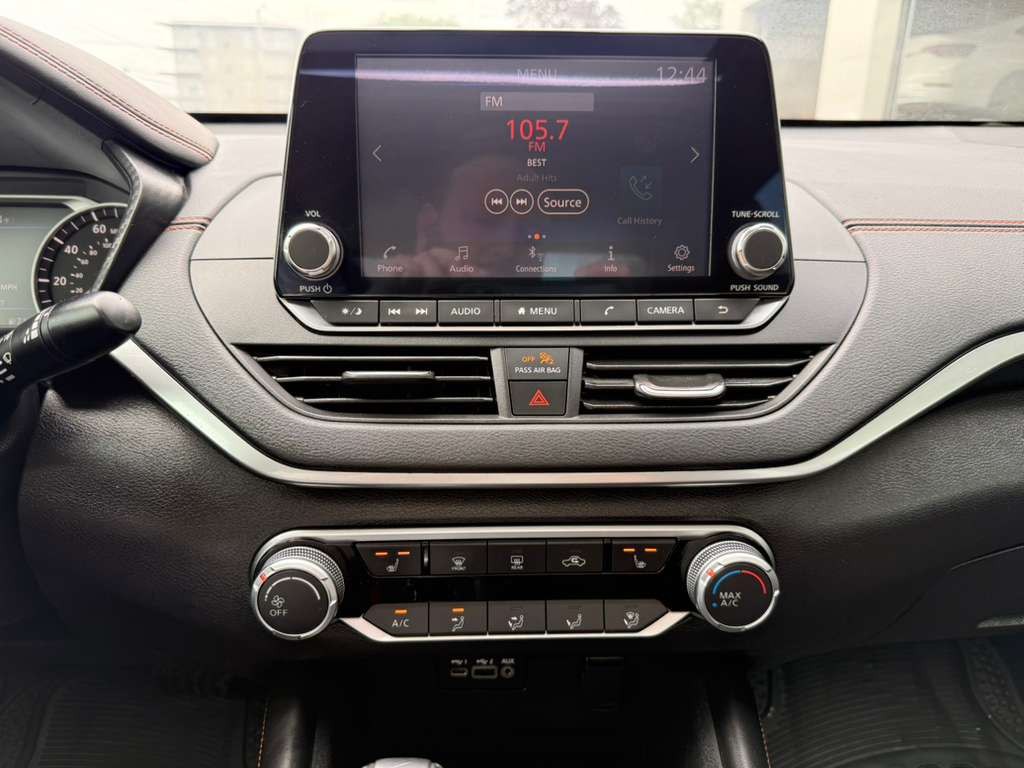 2020 Nissan Altima Image 23