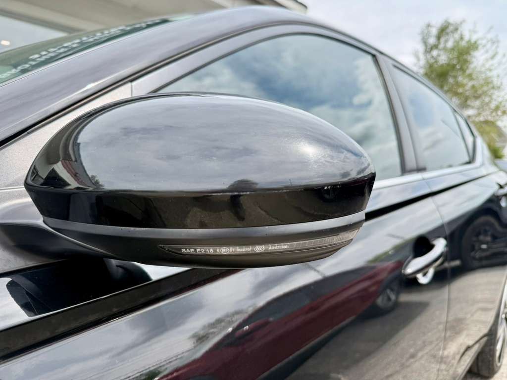 2020 Nissan Altima Image 37