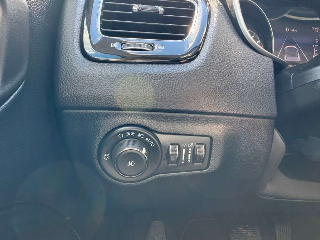 2021 Jeep Compass Image 33