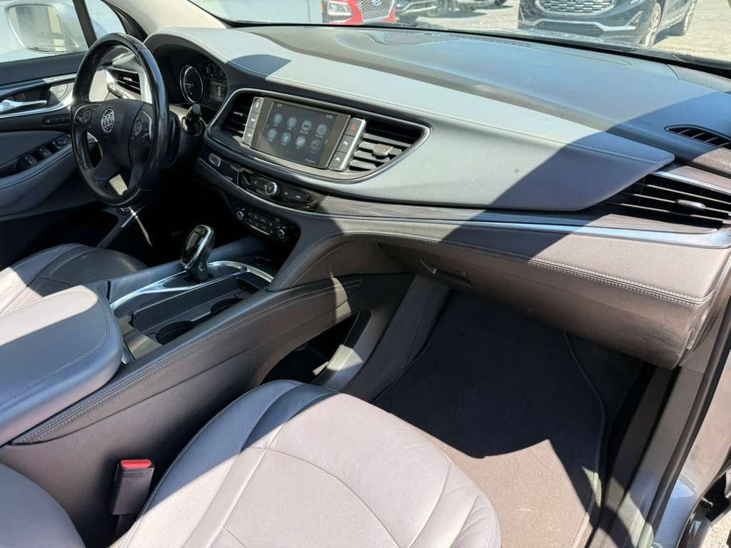 2018 Buick Enclave Image 19