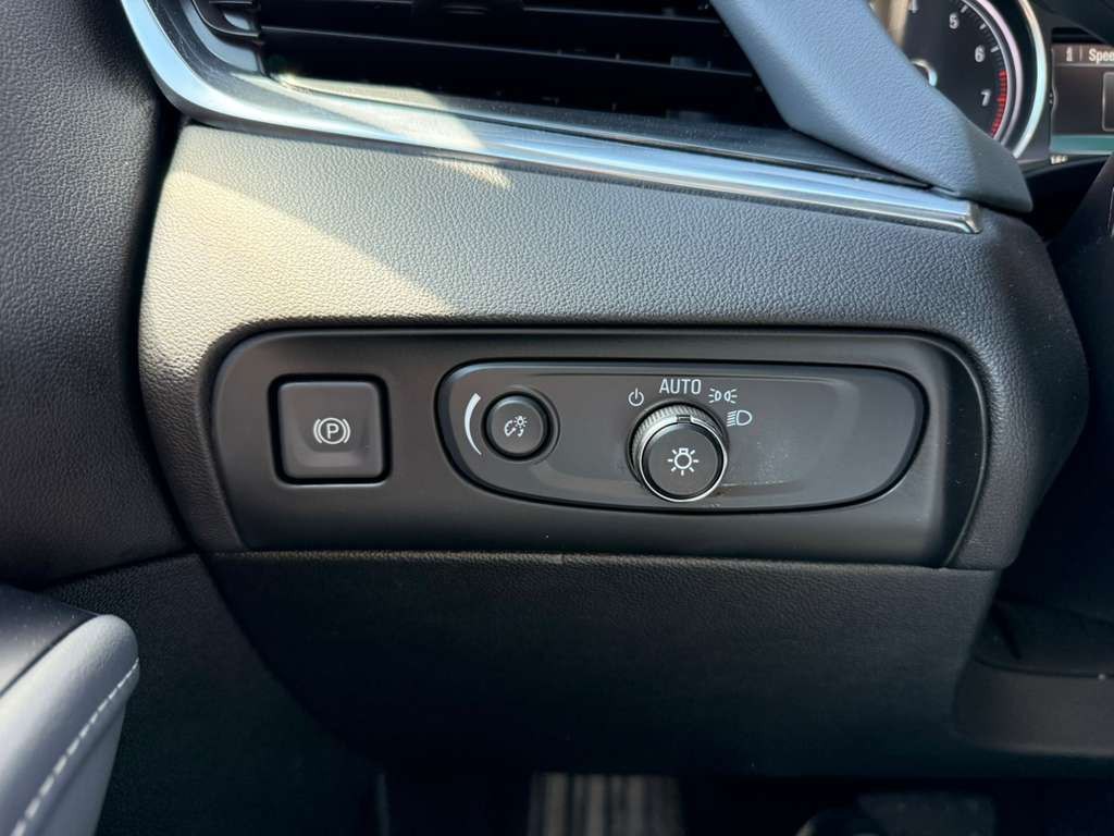 2018 Buick Enclave Image 36