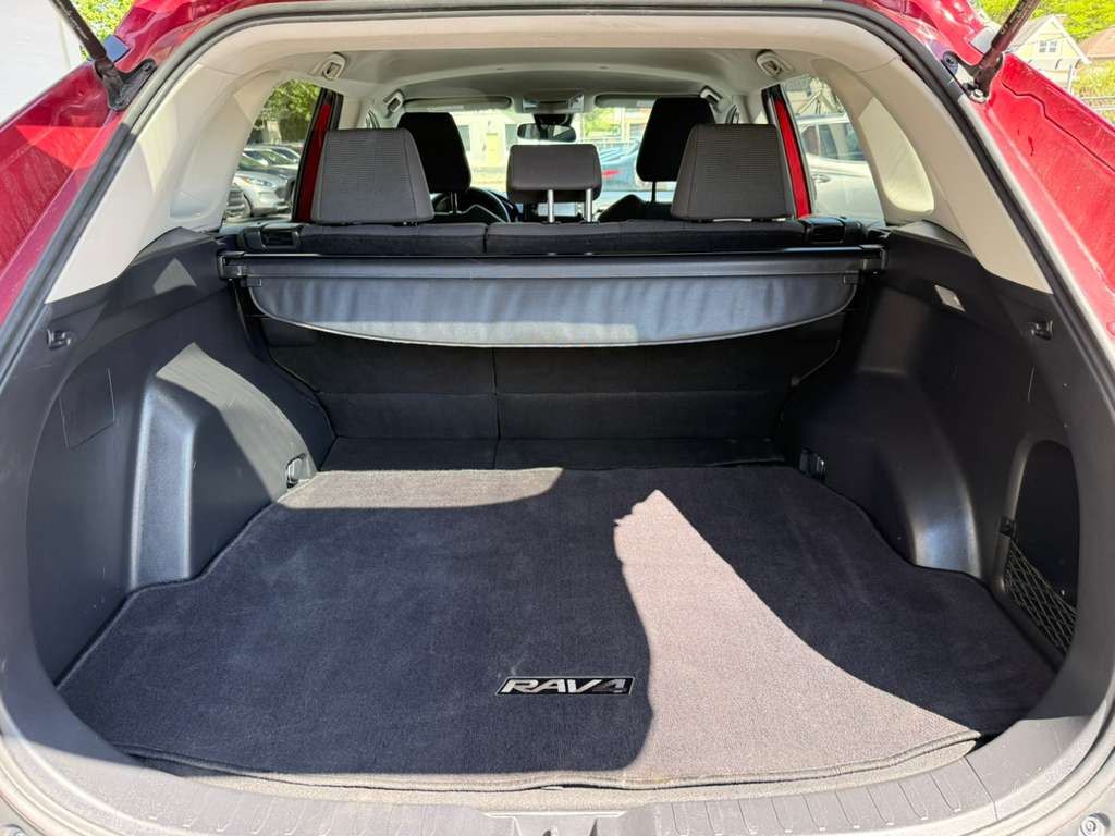 2019 Toyota Rav4 Image 38
