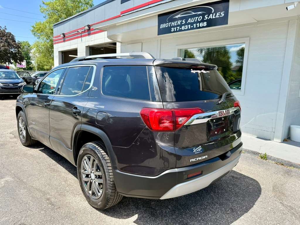 2017 GMC Acadia Image 10
