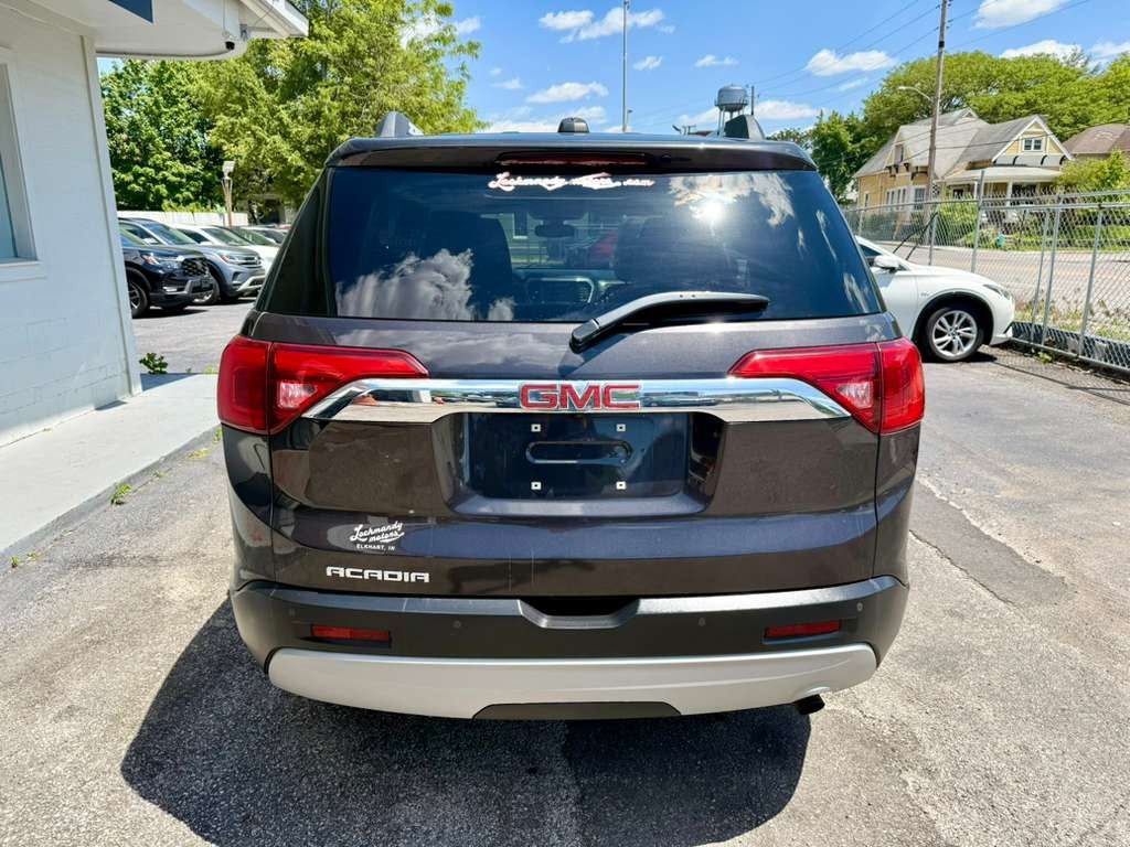 2017 GMC Acadia Image 17