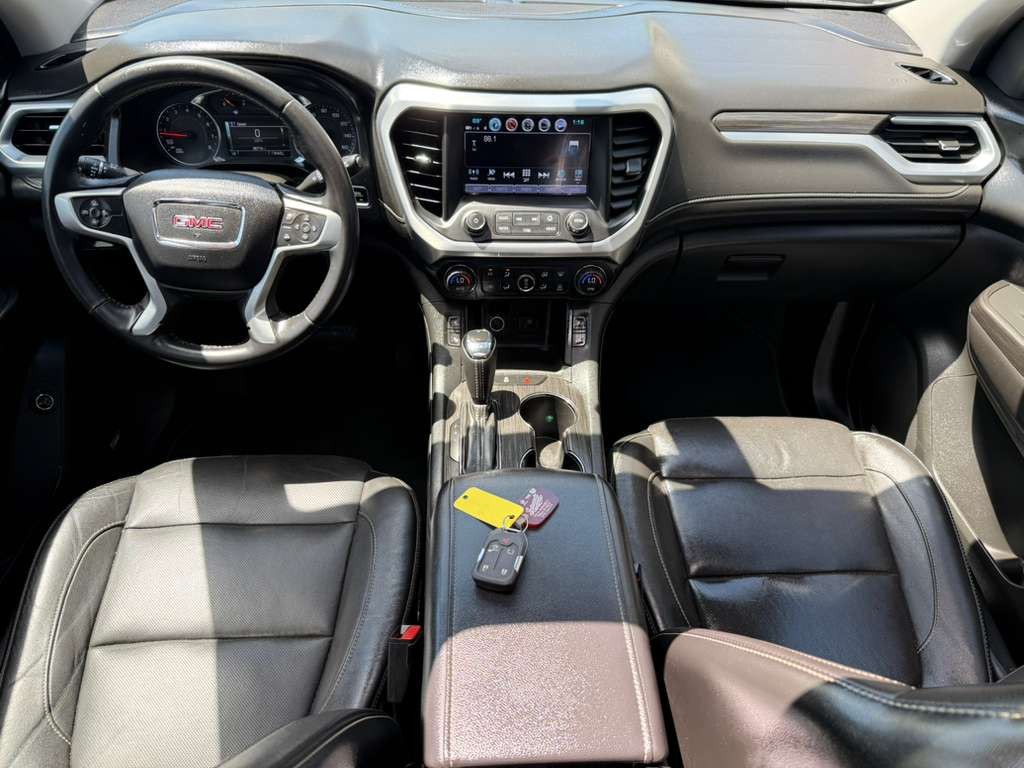 2017 GMC Acadia Image 18