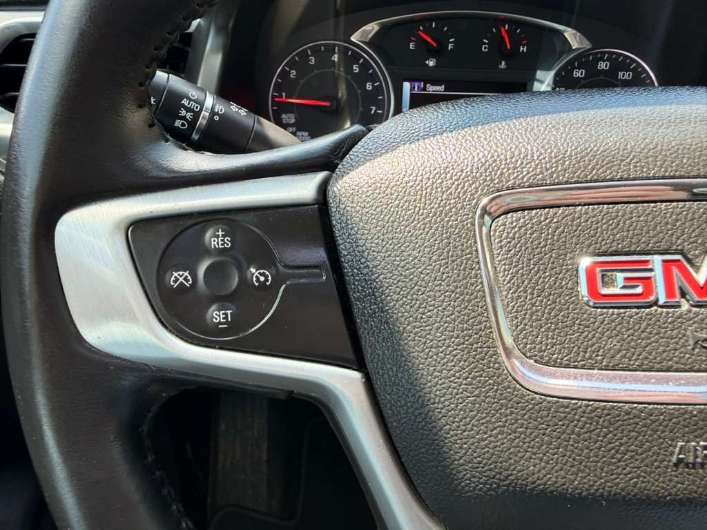 2017 GMC Acadia Image 37