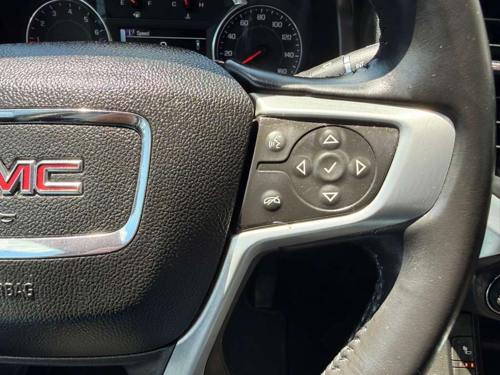 2017 GMC Acadia Image 38