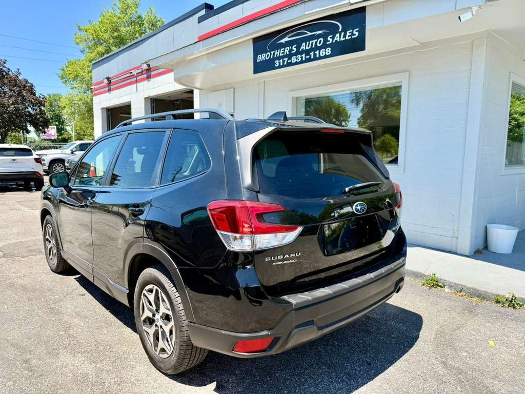 2020 Subaru Forester Image 14