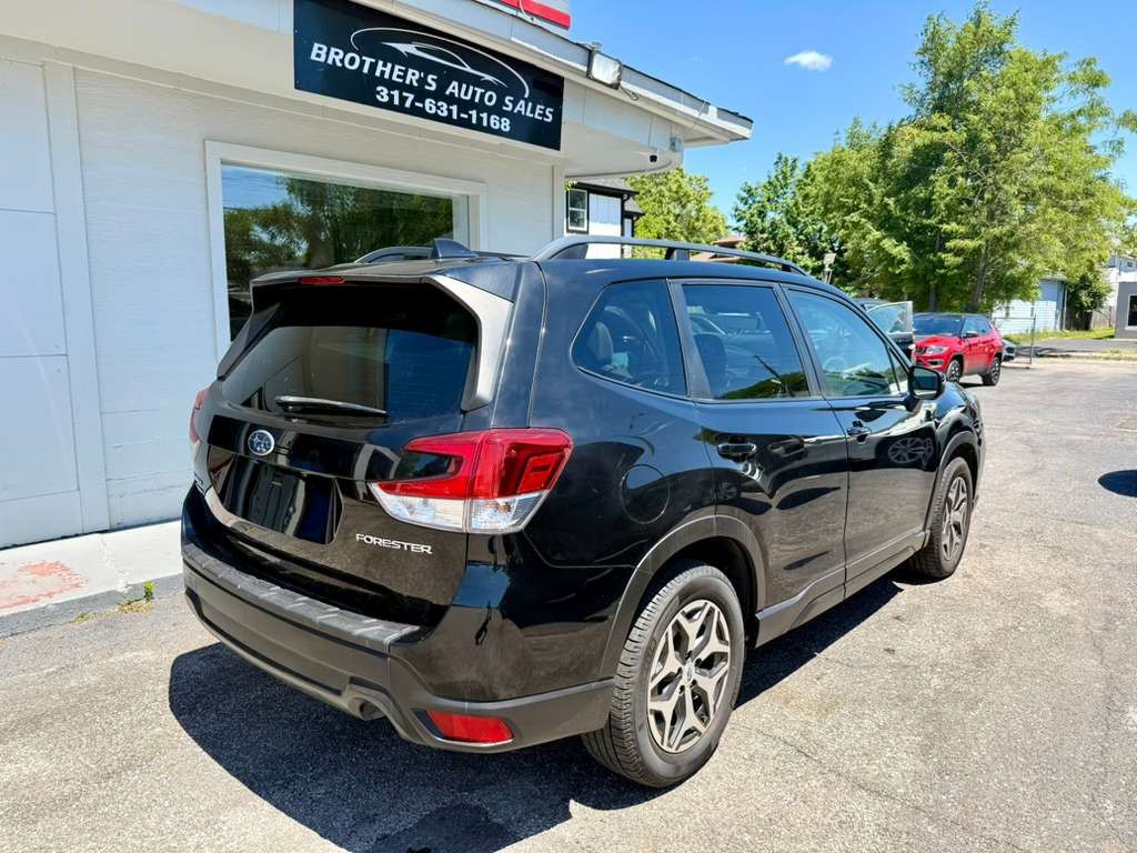 2020 Subaru Forester Image 17