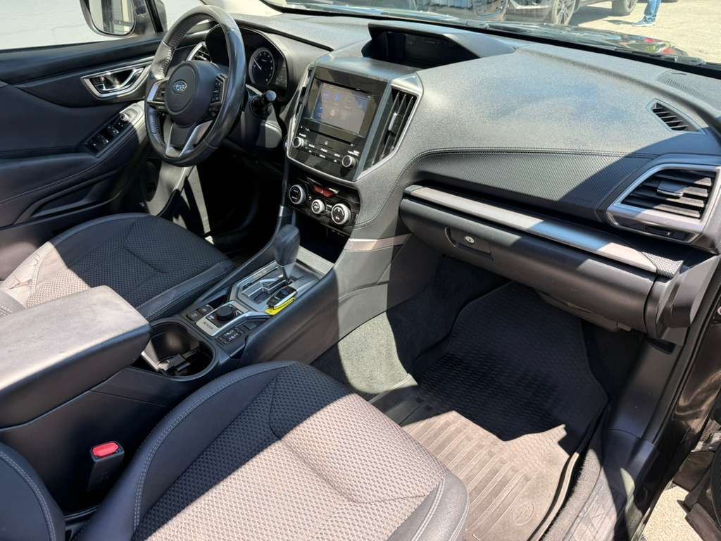 2020 Subaru Forester Image 24