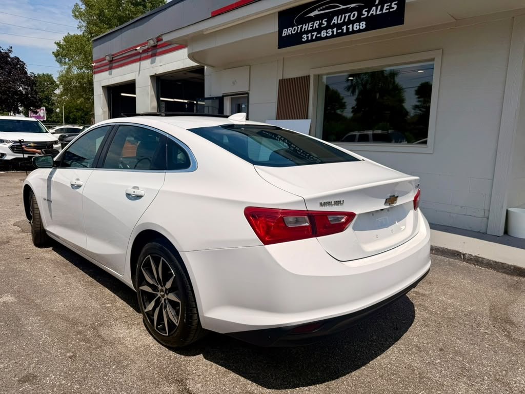 2018 Chevrolet Malibu Image 11