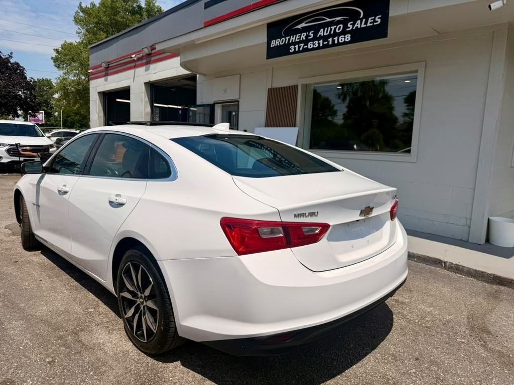 2018 Chevrolet Malibu Image 13