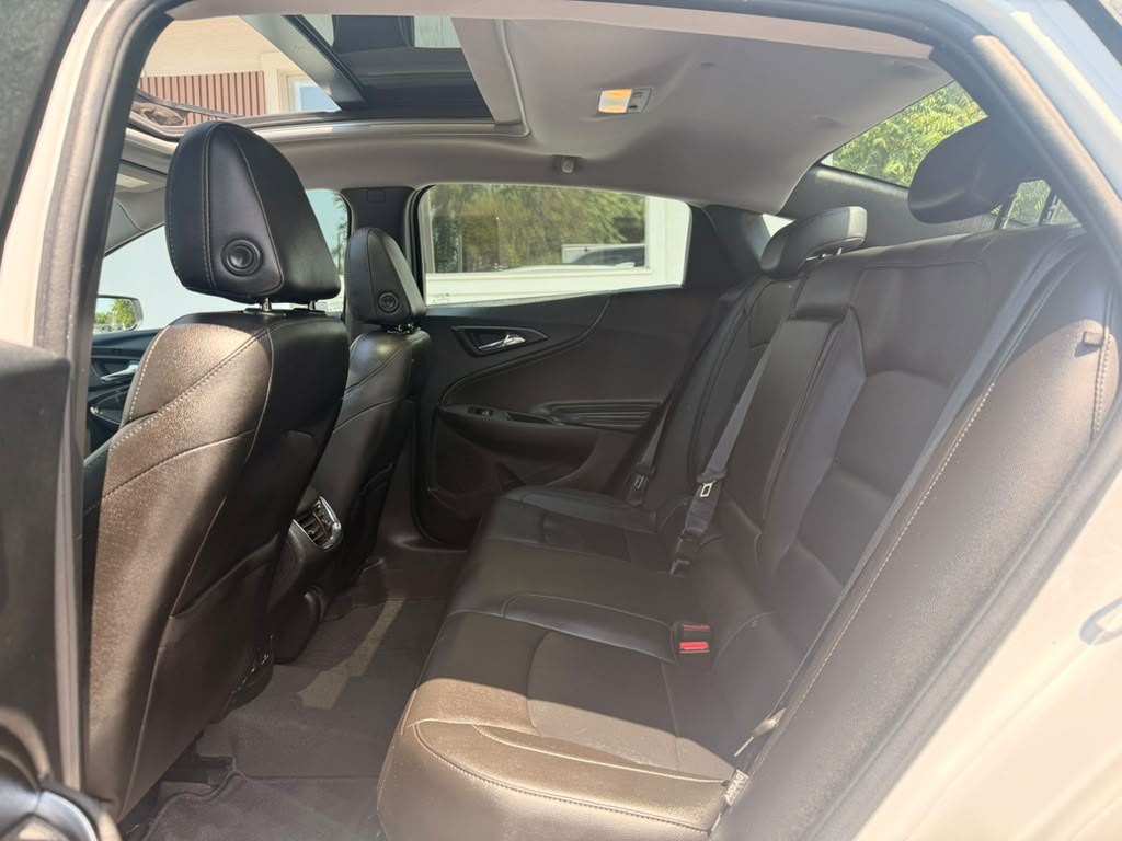 2018 Chevrolet Malibu Image 21