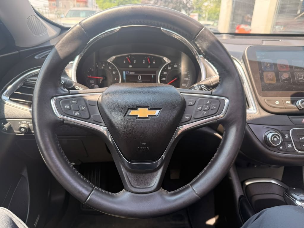 2018 Chevrolet Malibu Image 25