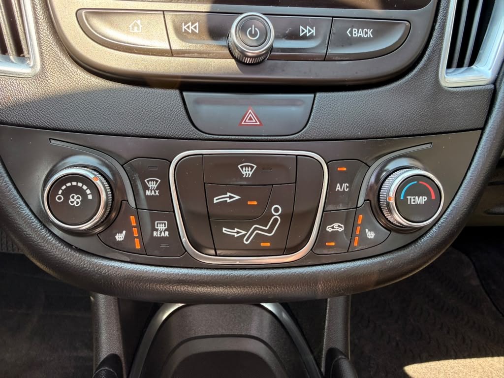2018 Chevrolet Malibu Image 31