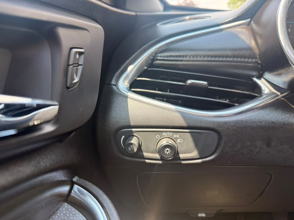 2018 Chevrolet Malibu Image 37