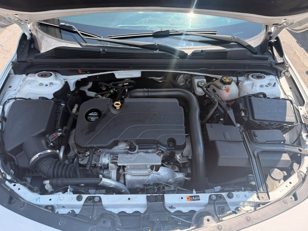 2018 Chevrolet Malibu Image 41