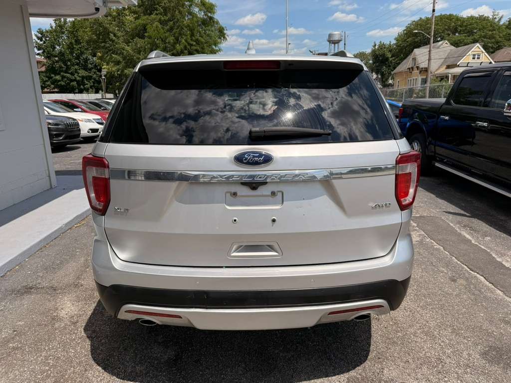 2016 Ford Explorer Image 21