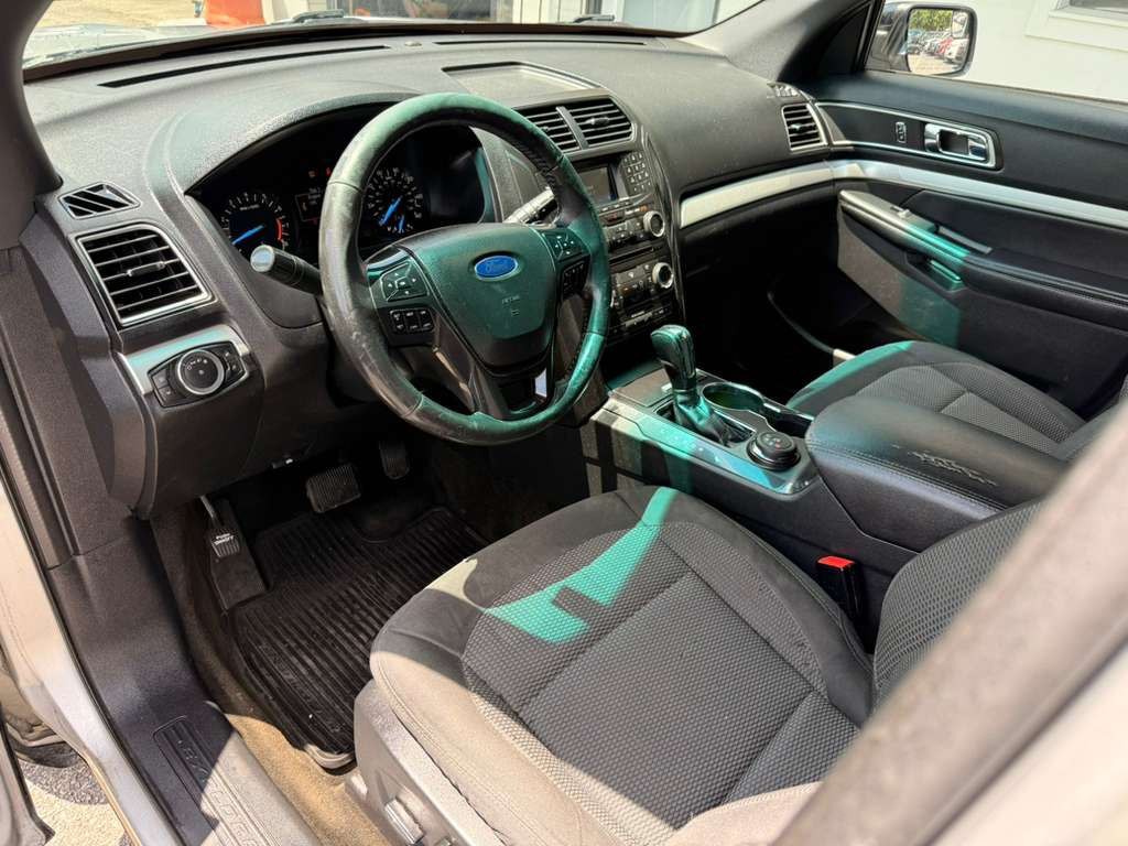 2016 Ford Explorer Image 23
