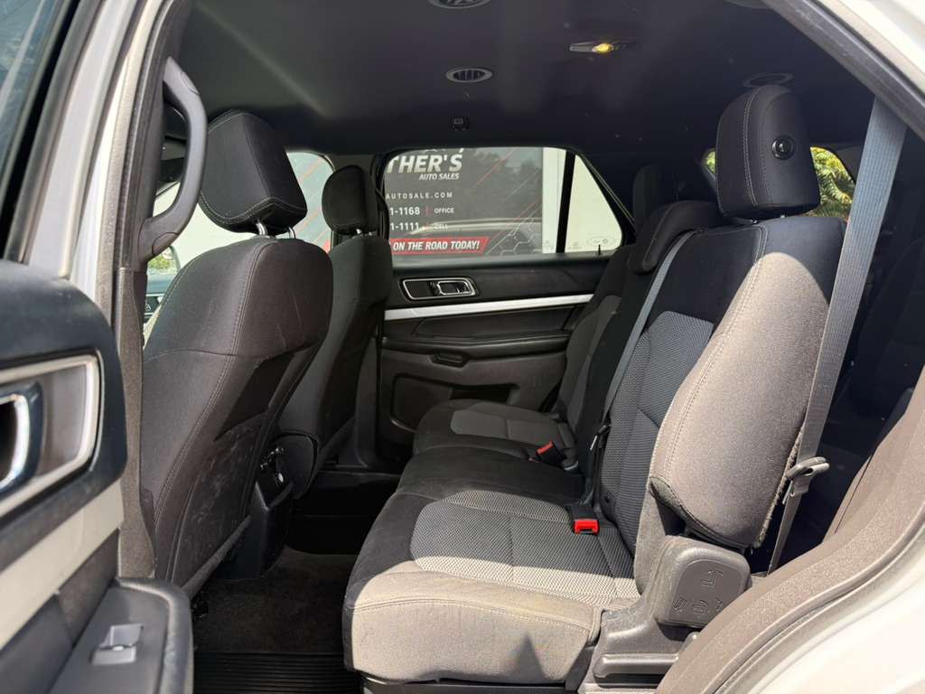 2016 Ford Explorer Image 25