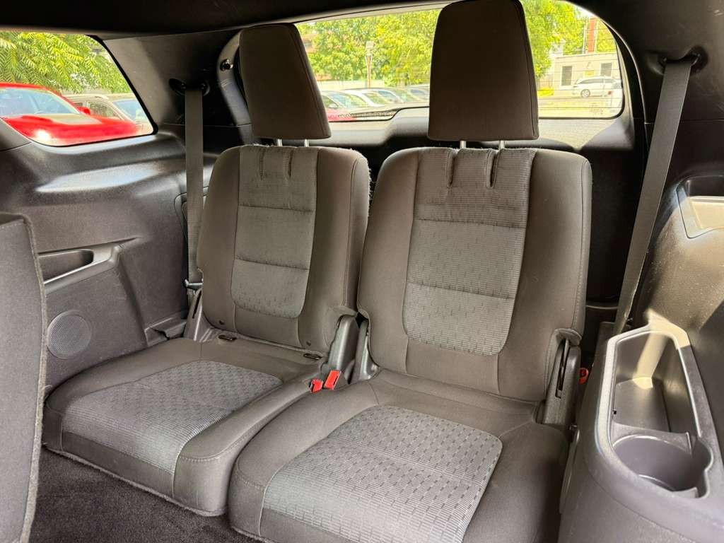 2016 Ford Explorer Image 27