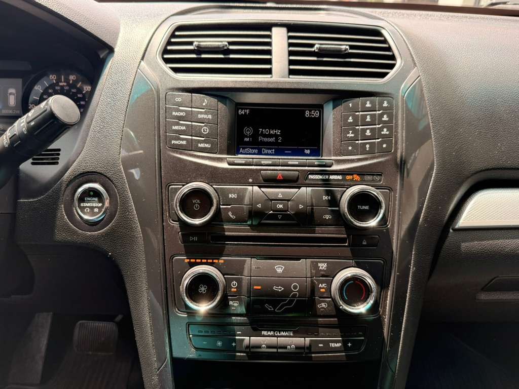2016 Ford Explorer Image 30