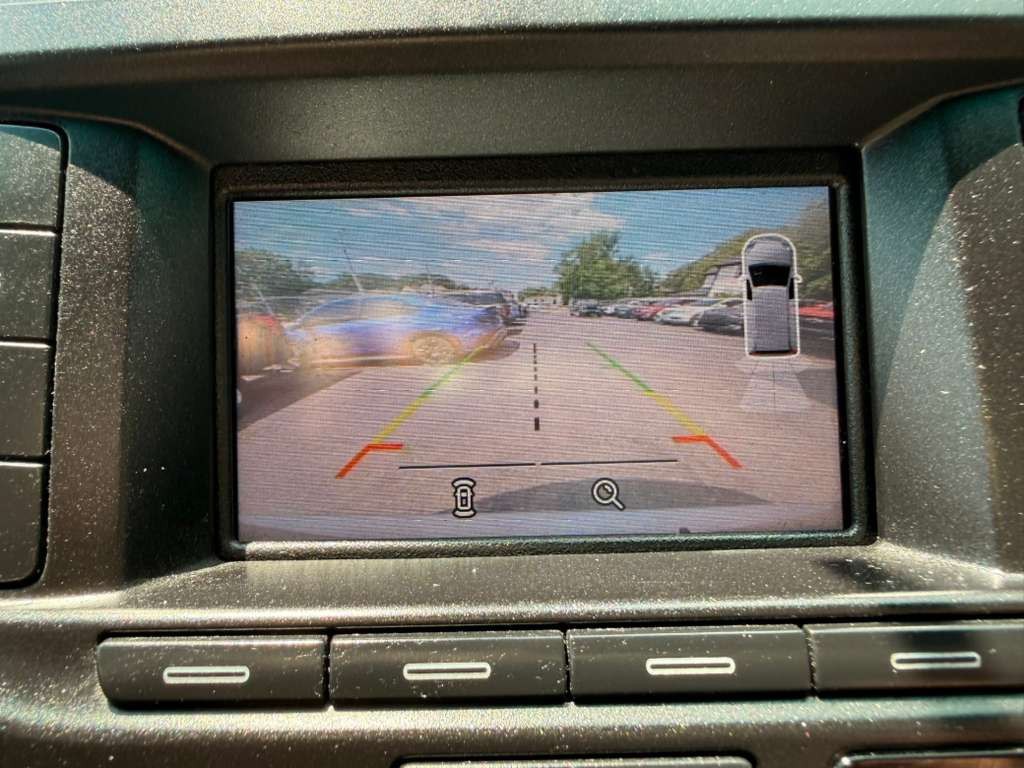 2016 Ford Explorer Image 31