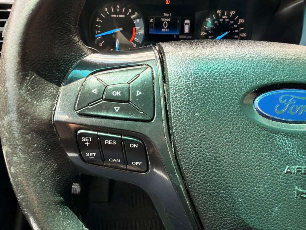 2016 Ford Explorer Image 37
