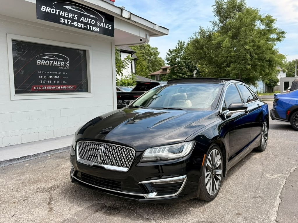 2017 Lincoln MKZ Image 2