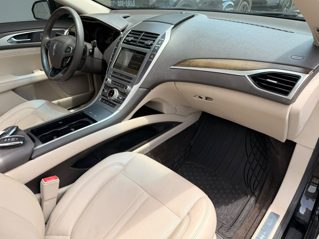 2017 Lincoln MKZ Image 20