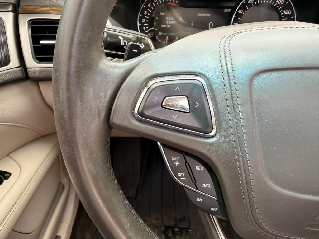 2017 Lincoln MKZ Image 35