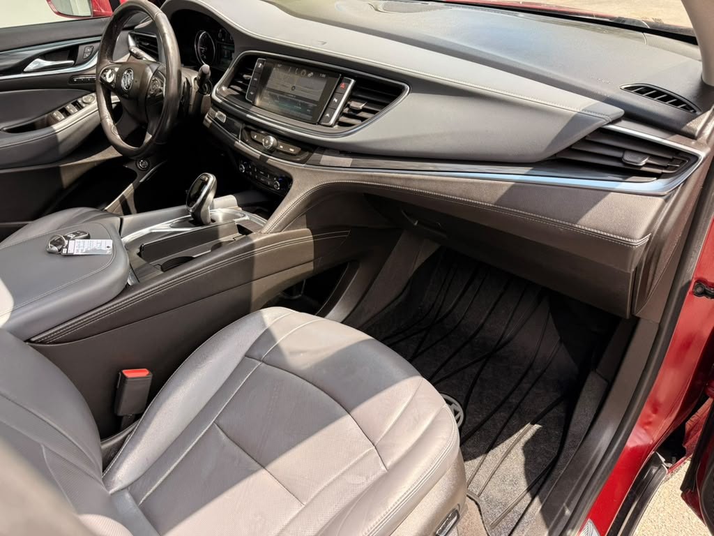 2018 Buick Enclave Image 22