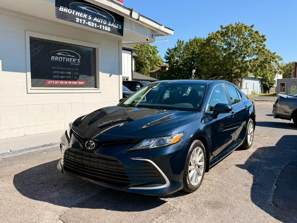 2021 Toyota Camry Image 3