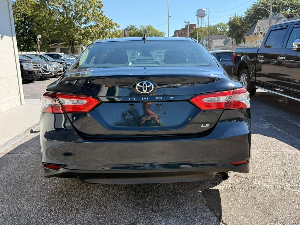 2021 Toyota Camry Image 20