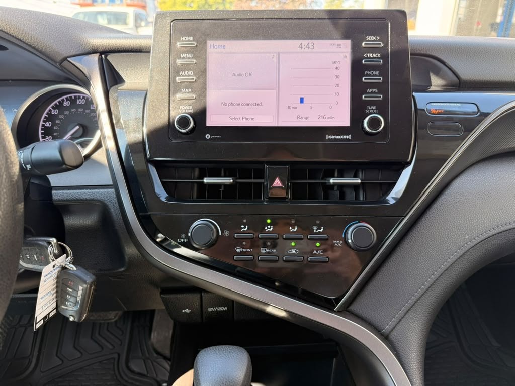 2021 Toyota Camry Image 29