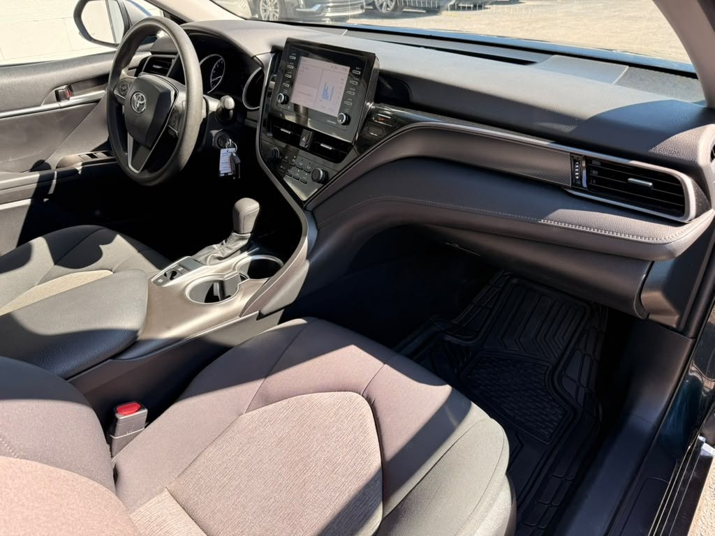 2021 Toyota Camry Image 30